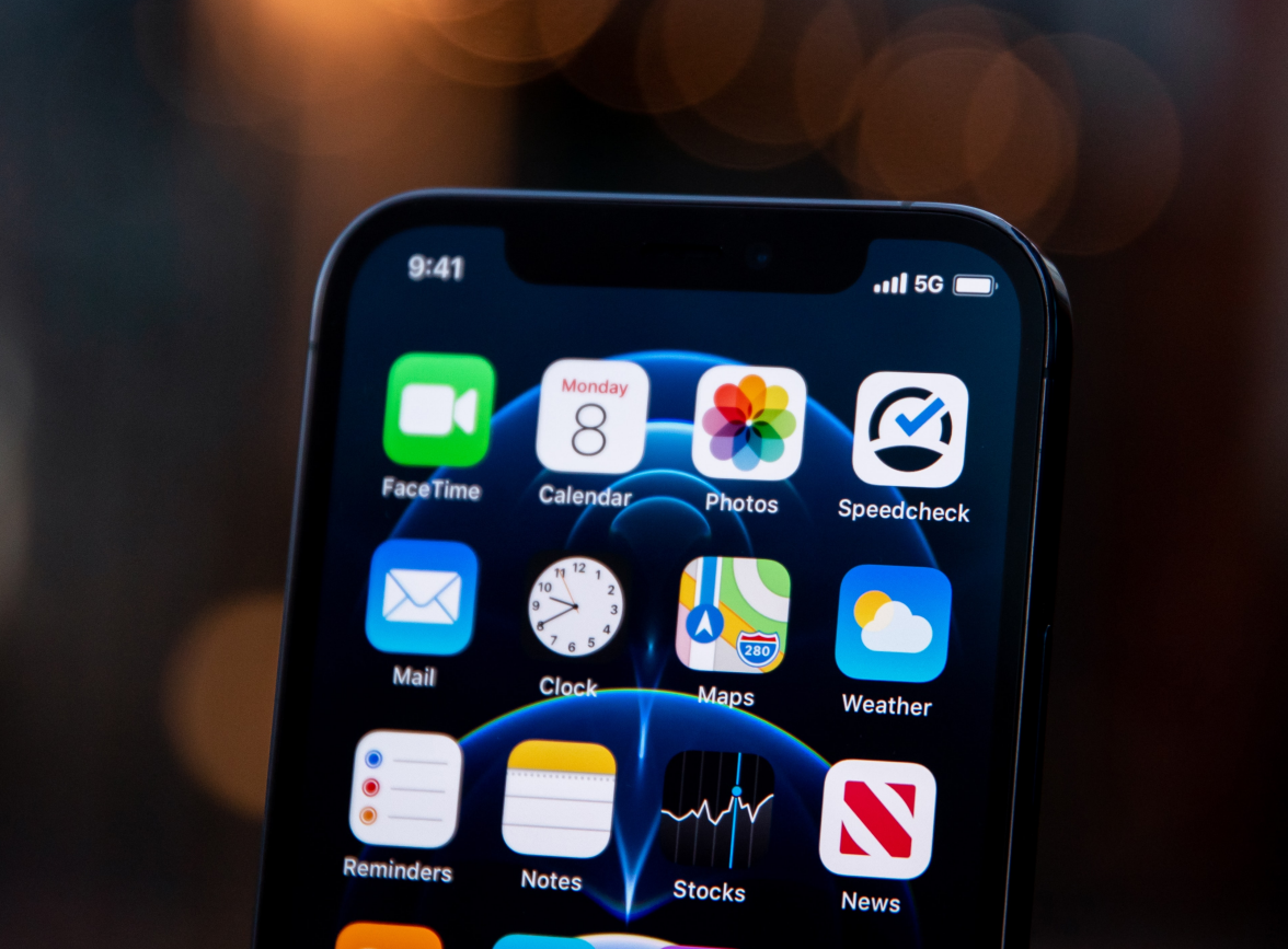 湖里苹果手机维修分享为什么 iPhone 12 在冬季会自动关机 